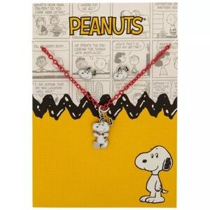 New Peanuts Snoopy Necklace & Earrings